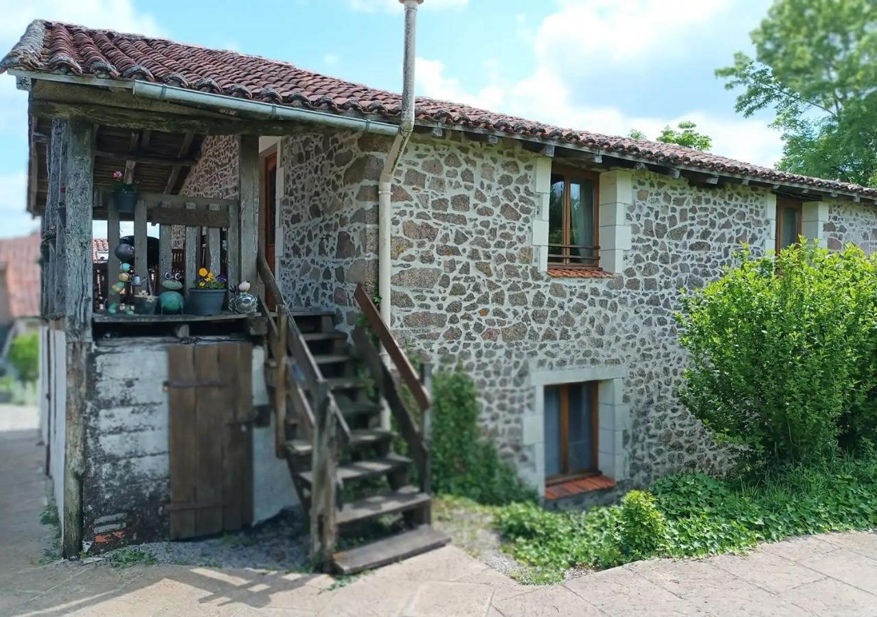 Tranquille Vienne Gites A Chirac Dept Charente Экстерьер фото