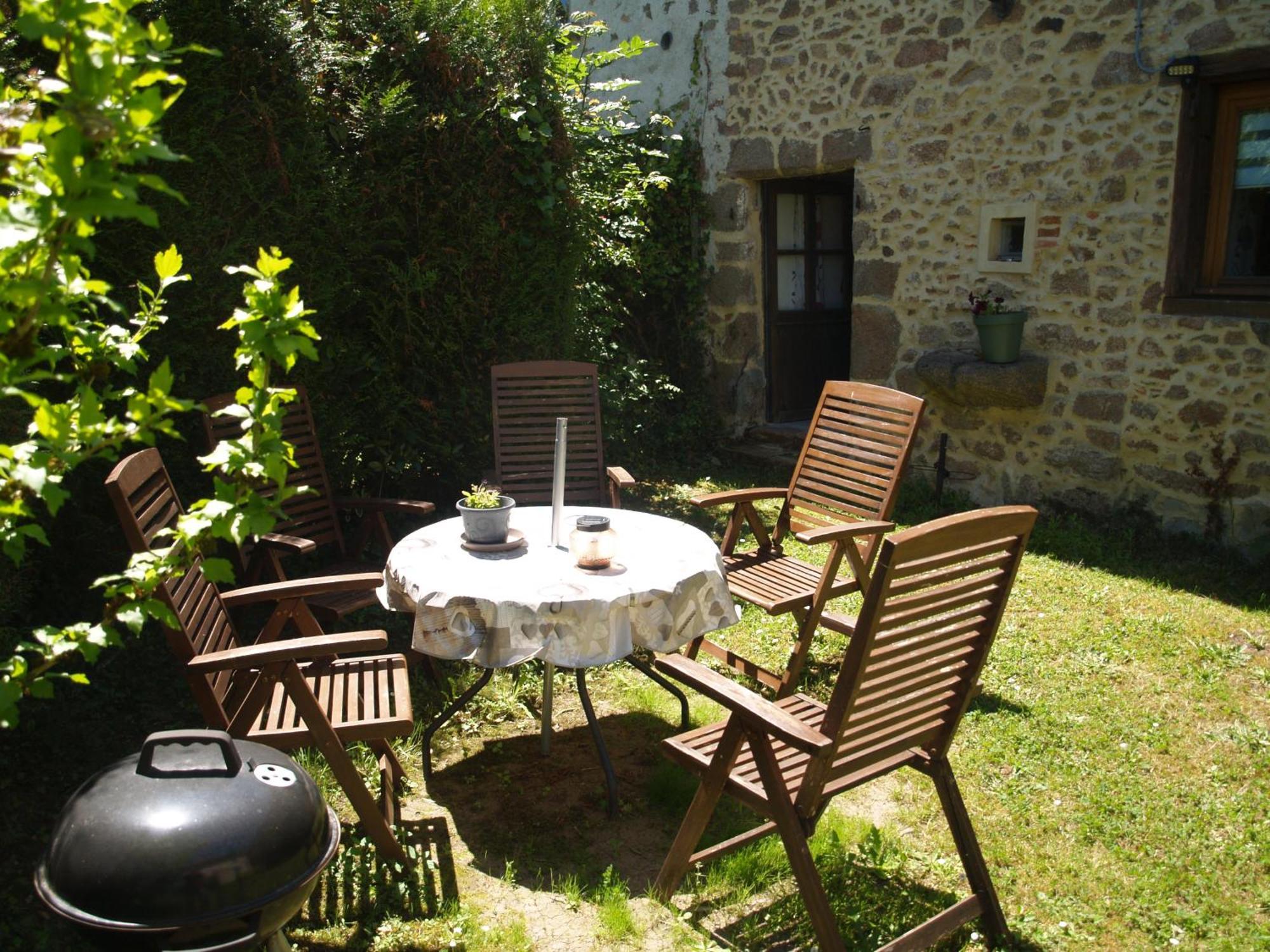 Tranquille Vienne Gites A Chirac Dept Charente Экстерьер фото