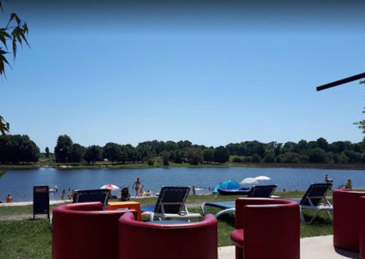 Tranquille Vienne Gites A Chirac Dept Charente Экстерьер фото